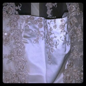 Wedding gown