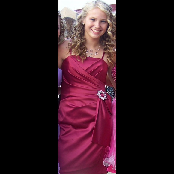 Dress - Picture 2 of 2