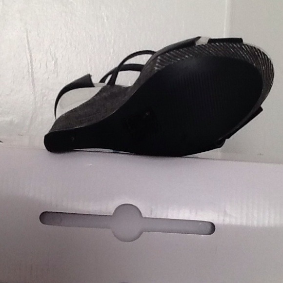 New with box black  5" wedge heel - Picture 4 of 4