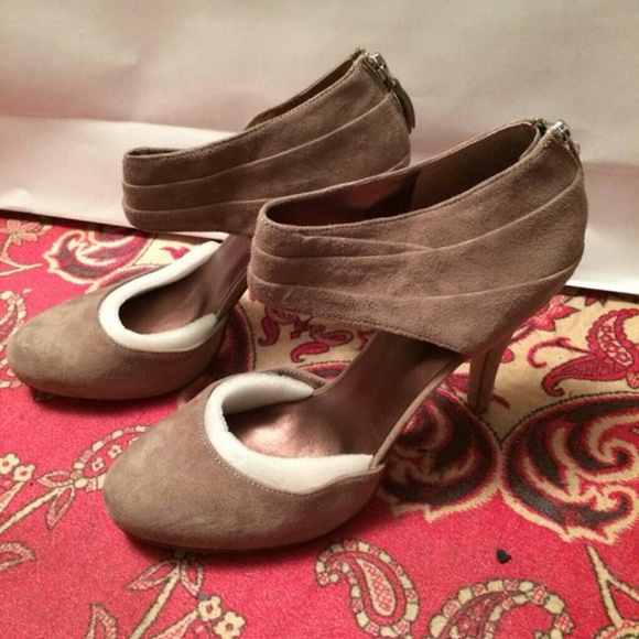 New nine west heel