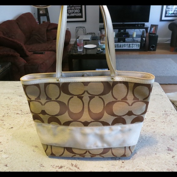 FINAL price cut! Authentic Coach tote bag