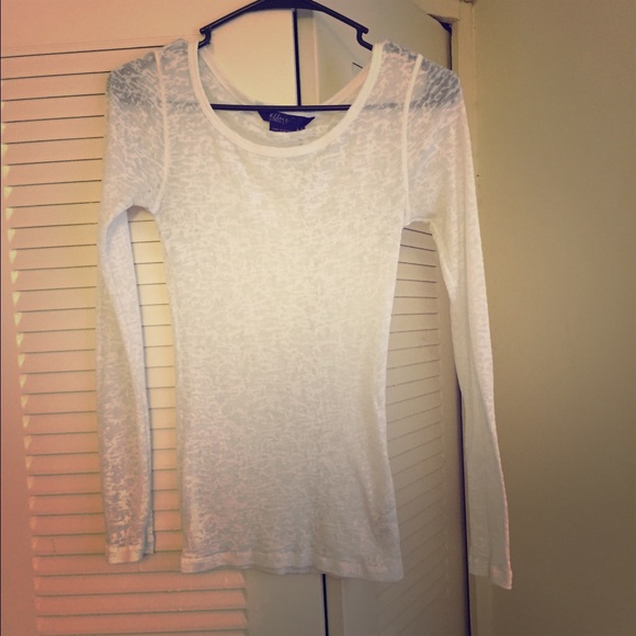 Miley Cyrus shirt
