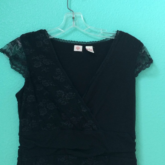 ⚡️sale⚡️Anthropologie Layered Lace Trim Tee