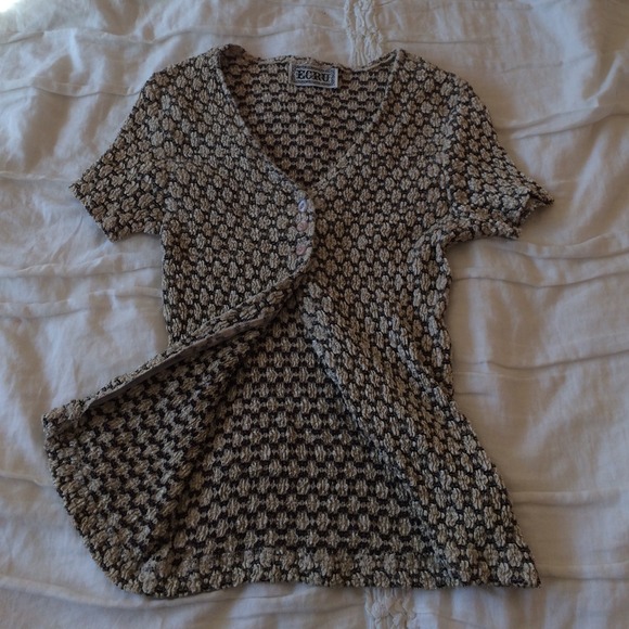 Vintage open belly shirt