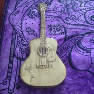 Decorate Guitar
