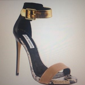 Steve Madden Marlenee Heels