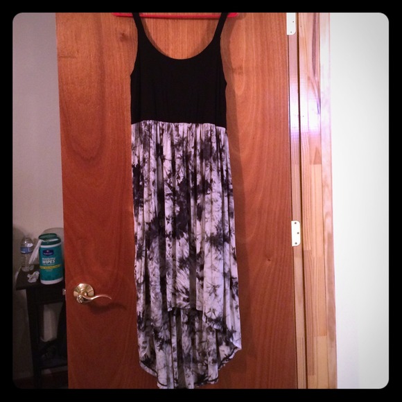 Black and white tie-dye hi-low dress.