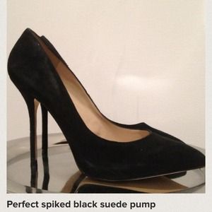 Perfect spike black suede pump