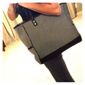 Reduced!! ⭐️Thirty One Cindy Tote - like new!