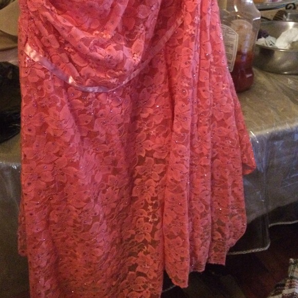 Prom dress - Picture 3 of 4