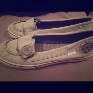 Van slip on tennis shoes.🎉reduced price🎉