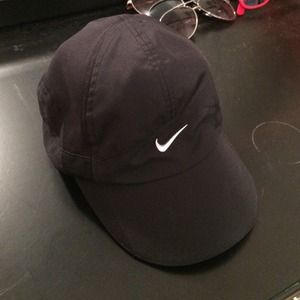 Nike Dri -Fit Hat. 😊