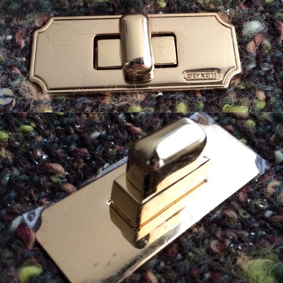 Auth Knitted Coach clutch/purse with long chain - Picture 4 of 4