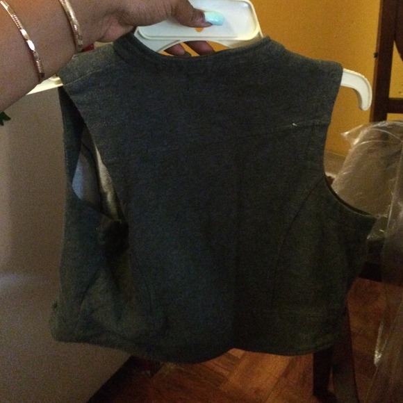 Vest - Picture 2 of 2