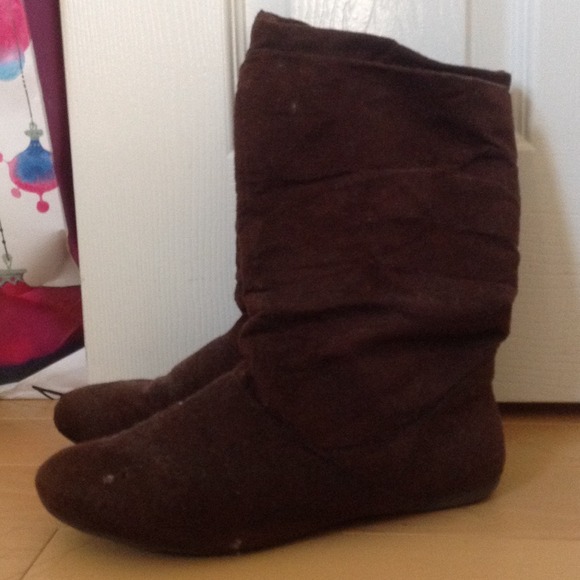 Brown boots