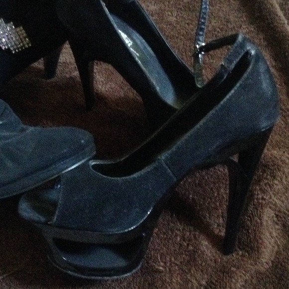 Shoes bundle - Picture 2 of 4