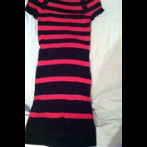 Navy/pink off shoulder sweater dress. Easy fit