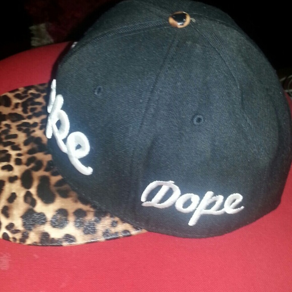 Snapback - Picture 2 of 2