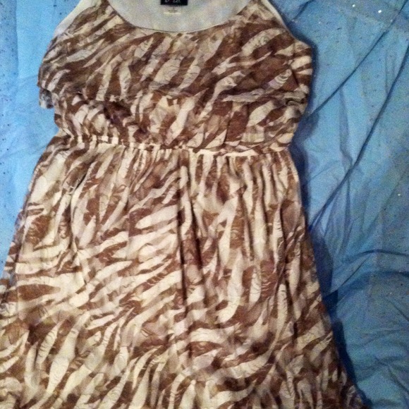 Sheer overlay-tan/light cream zebra & rose print