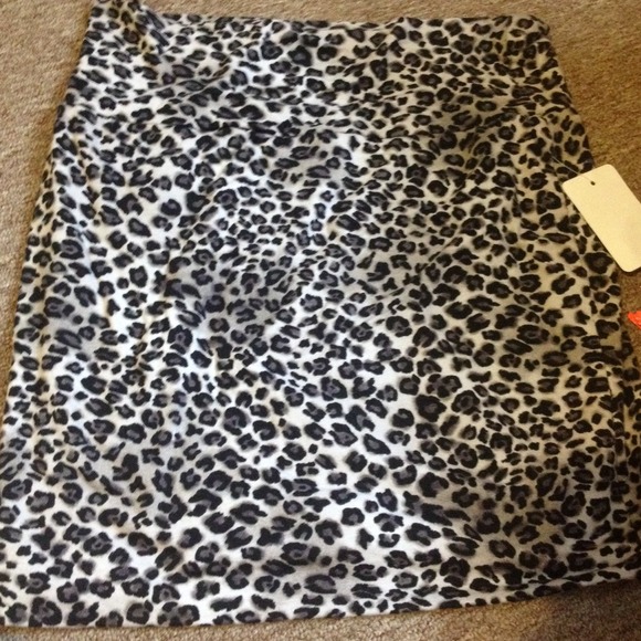 Leopard Bodycon mini skirt