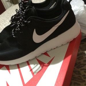 Women's Nike Rosherun