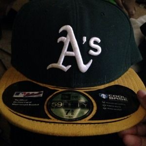Oakland Athletics green & yellow fitted hat