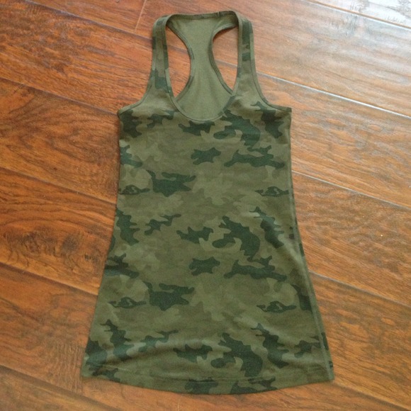 lululemon athletica Tops - Lululemon camo CRB