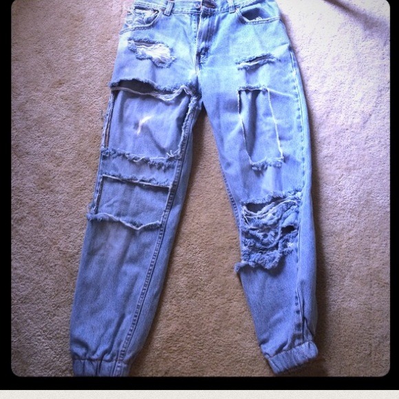 Amazing upcycled ripped VINTAGE LEVI boyfriends!! - Picture 2 of 3