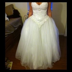 Pure white Wedding dress