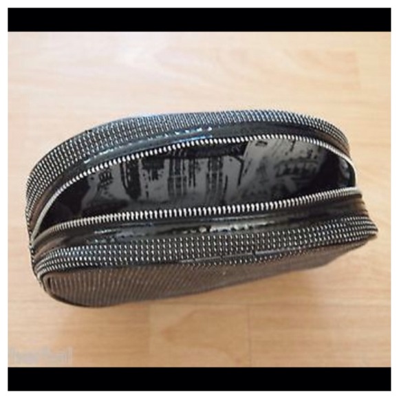 Olli Bergdorf Goodman Makeup Cosmetic Bag Metallic