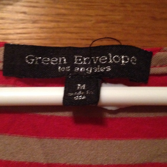 Green Envelope Top - Picture 2 of 3
