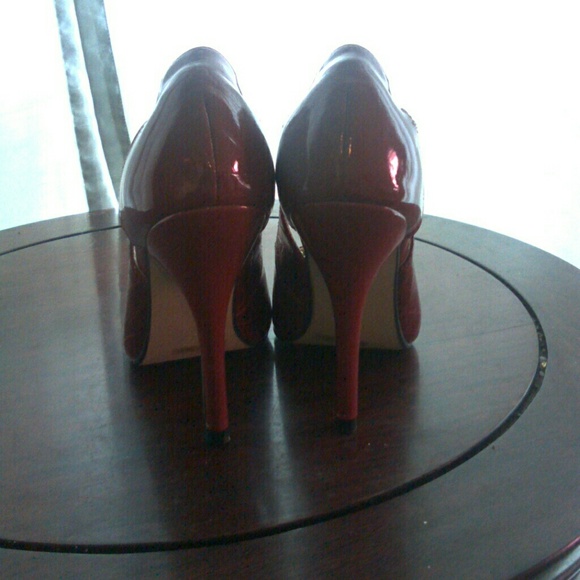 Red heels - Picture 4 of 4