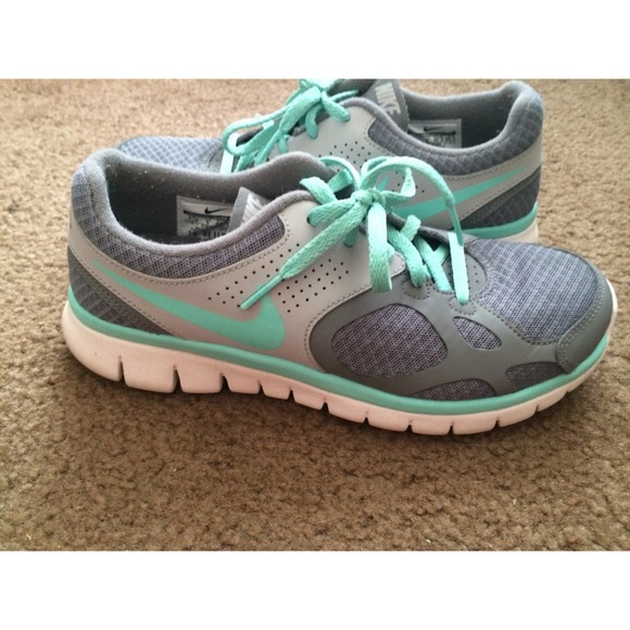 Nike Flex run tennis shoes✔️