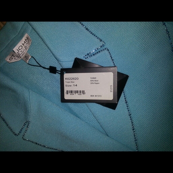 ST JOHN Evening PANTSUIT SIZE 14 500. Firm