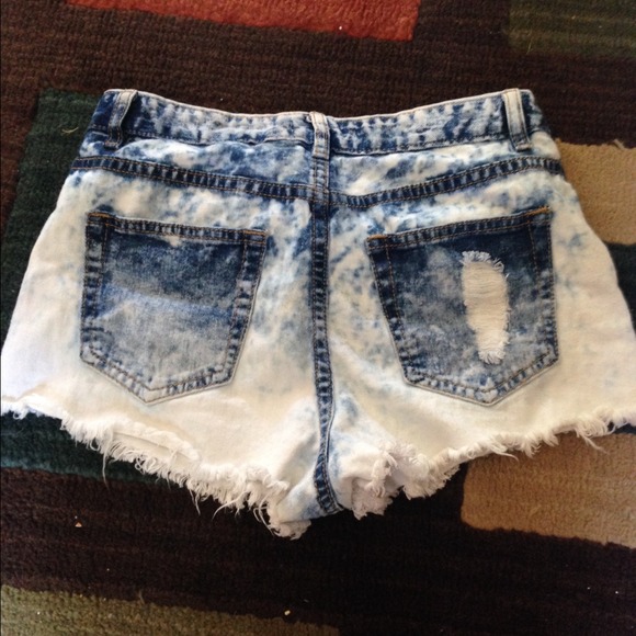Forever21 Denim Shorts - Picture 2 of 3