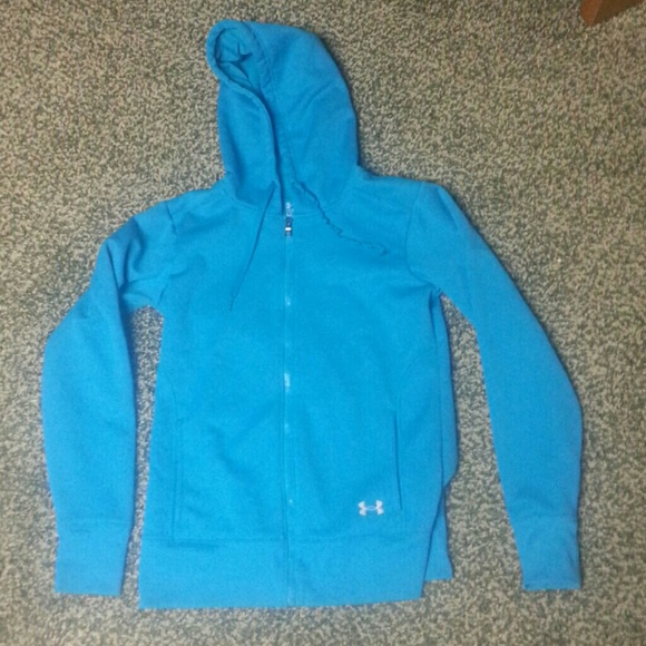 Under armour sweatshirt