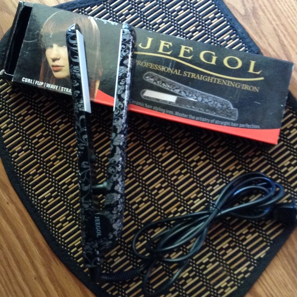 Never used. Jeegol straightener