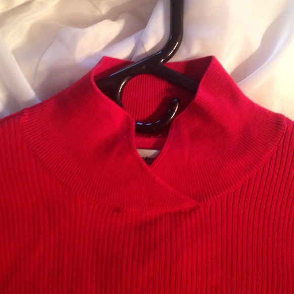 Coldwater Creek Rose Red Long-sleeve 💢BRAND NEW💥 - Picture 2 of 3