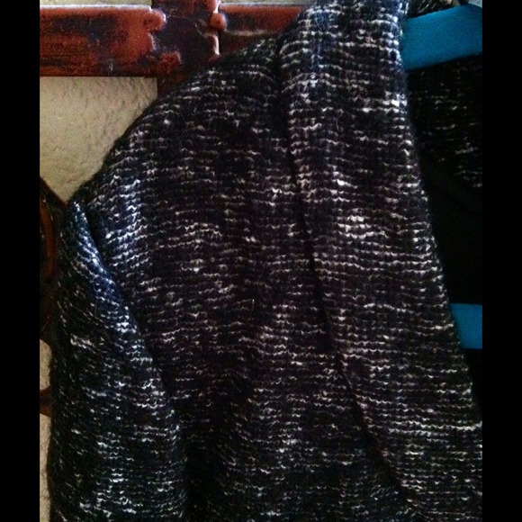 BUNDLED SOLD! 🎉Host Pick🎉 Wool Blend Jacket💗 - Picture 3 of 4