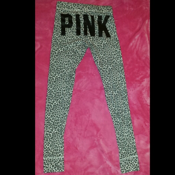 🐾VS Pink leopard leggings🐾