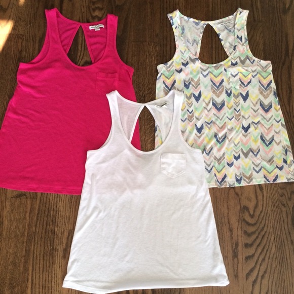 Set of 3 American eagle tank tops