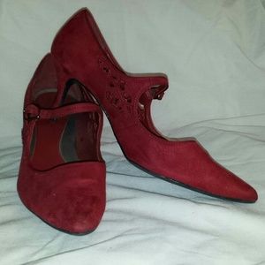 Predictions Red Pointed Toe Heel Size 10