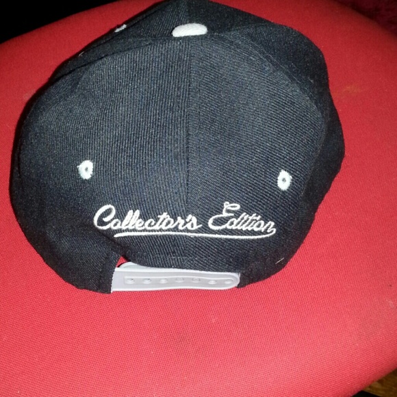 Snapback - Picture 2 of 2
