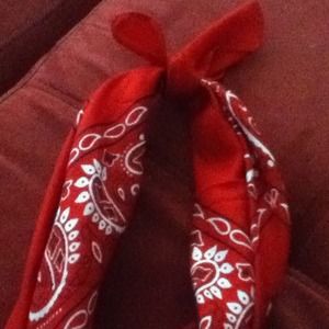 a red bandana