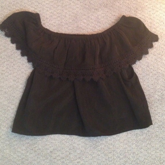 LF crochet off shoulder top