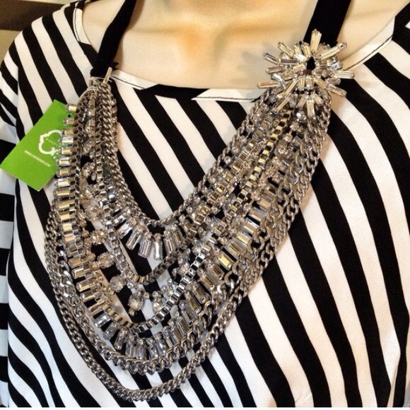 ⚡️SALE C. Wonder NWT layered crystal necklace - Picture 3 of 4