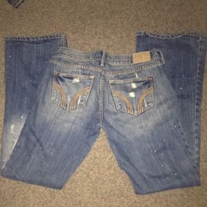 Hollister destroyed jeans