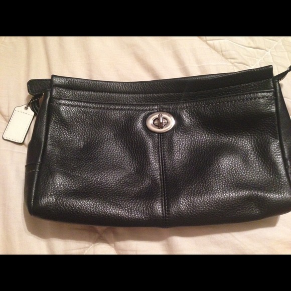 Coach clutch/wristlet