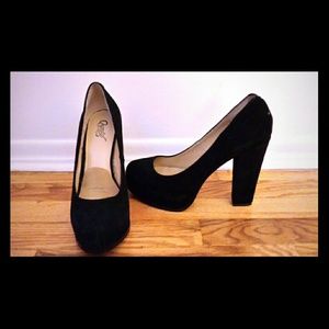 Carlos Santana Laguna platform heel size 10