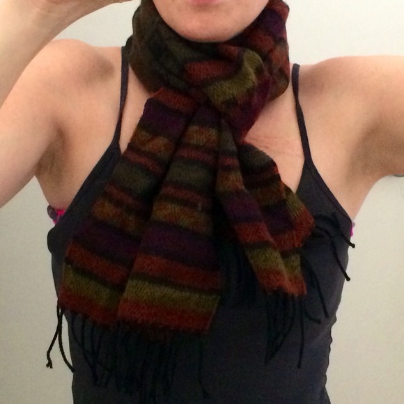 Soft brushed wool stripped scarf - Picture 2 of 4